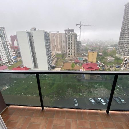 Apartment Guru In New Bulvar Batumi Exterior photo